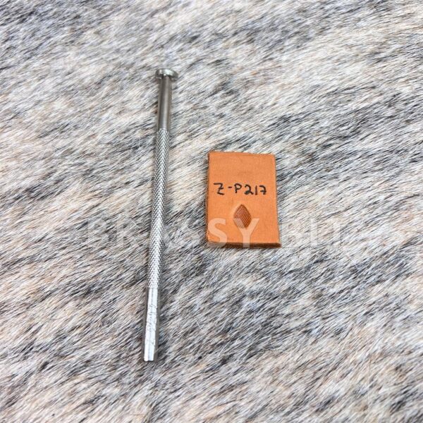 Crafttool Leather Stamping Tool Z-P217 Checked Pear Shader