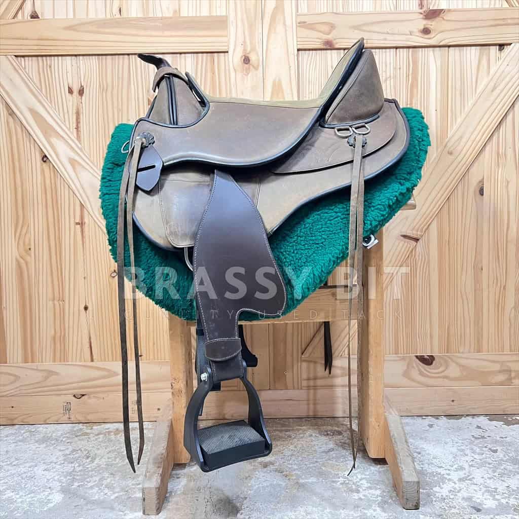 16″ Black Forest Bonzai Treeless Western Saddle – Brassy Bit Tack