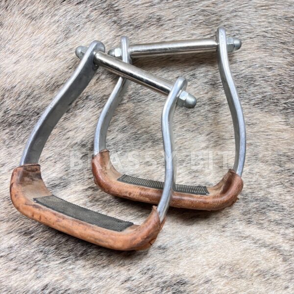 Angled Western Barrel Stirrups