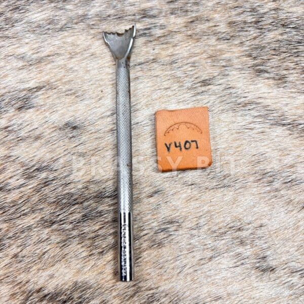 Vintage Crafttool USA Leather Stamping Tool V407 Scalloped Veiner